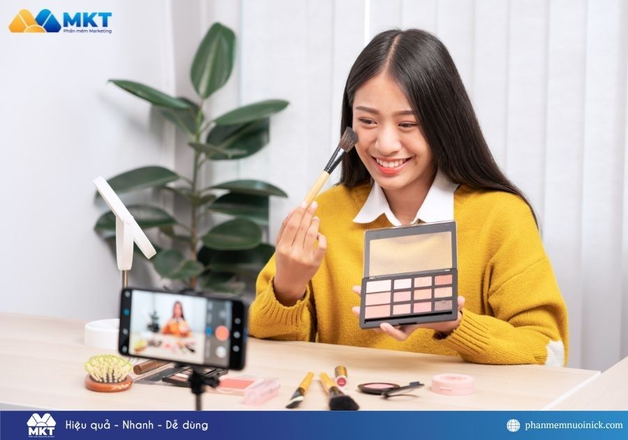 Mẫu kịch bản livetream bán hàng